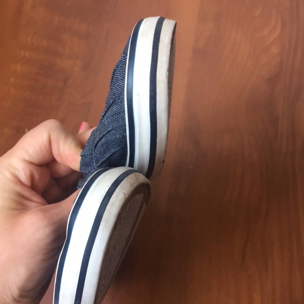 American Eagle flats. Like new. Says Size 8 but possibly size 9 instead? - Picture 5 of 8